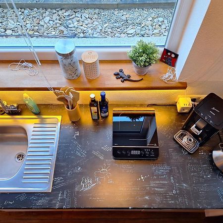 Ideal Fuer Kurze Aufenthalte - Gemuetliches 1-Zimmer-Apartment Adelsdorf 外观 照片