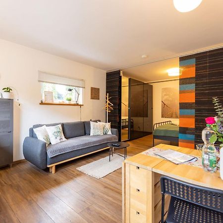 Ideal Fuer Kurze Aufenthalte - Gemuetliches 1-Zimmer-Apartment Adelsdorf 外观 照片