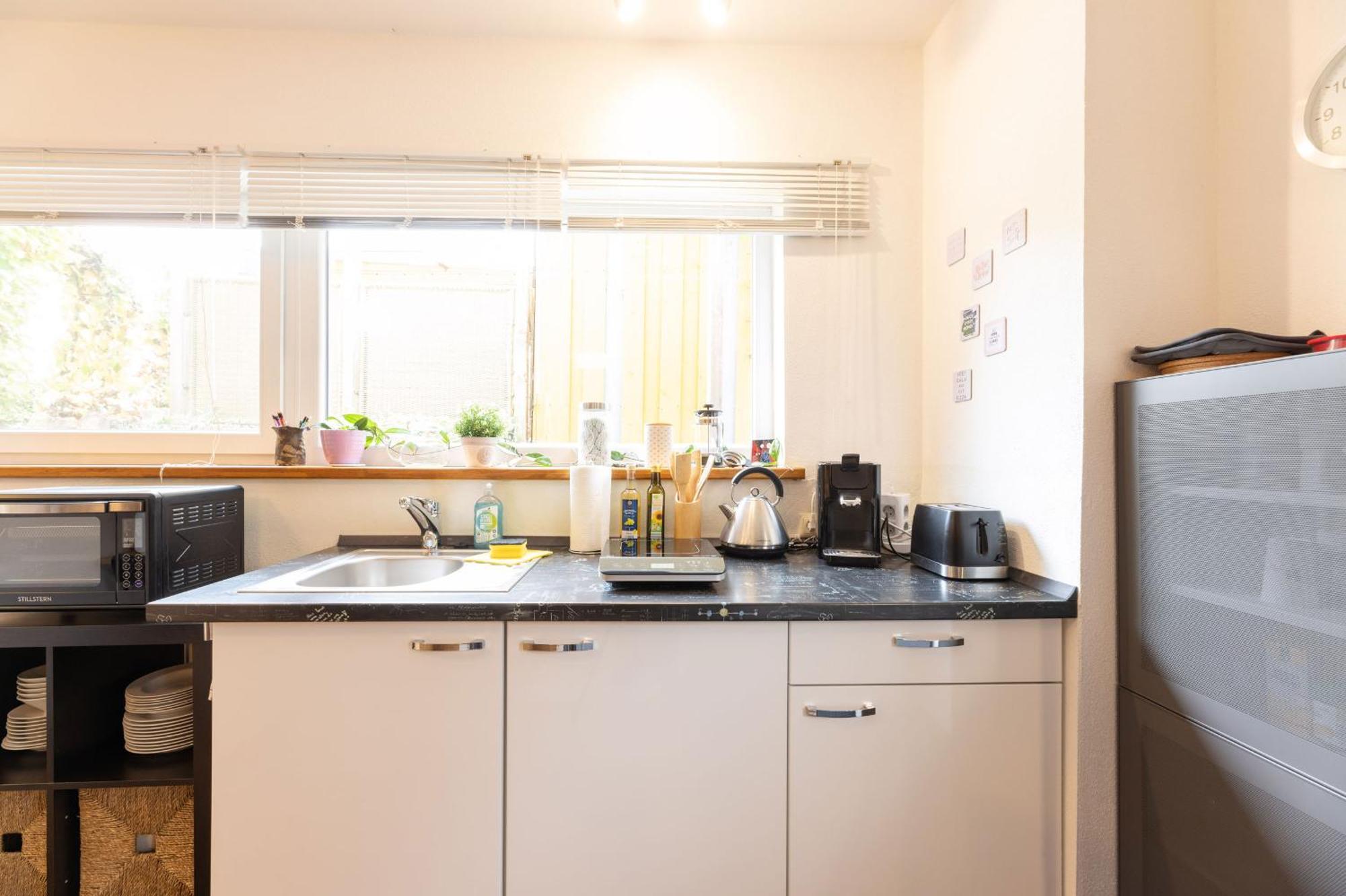 Ideal Fuer Kurze Aufenthalte - Gemuetliches 1-Zimmer-Apartment Adelsdorf 外观 照片