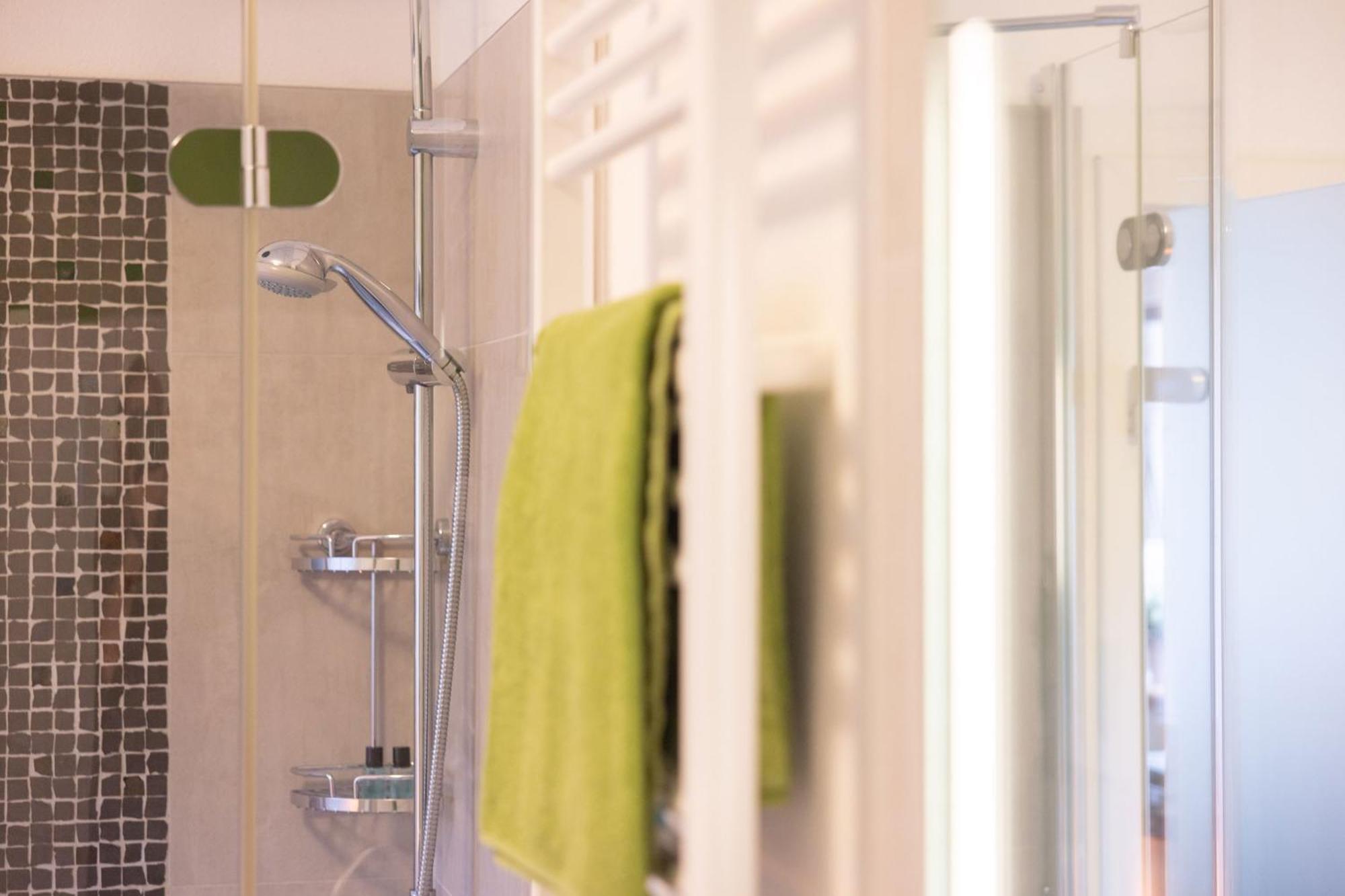 Ideal Fuer Kurze Aufenthalte - Gemuetliches 1-Zimmer-Apartment Adelsdorf 外观 照片
