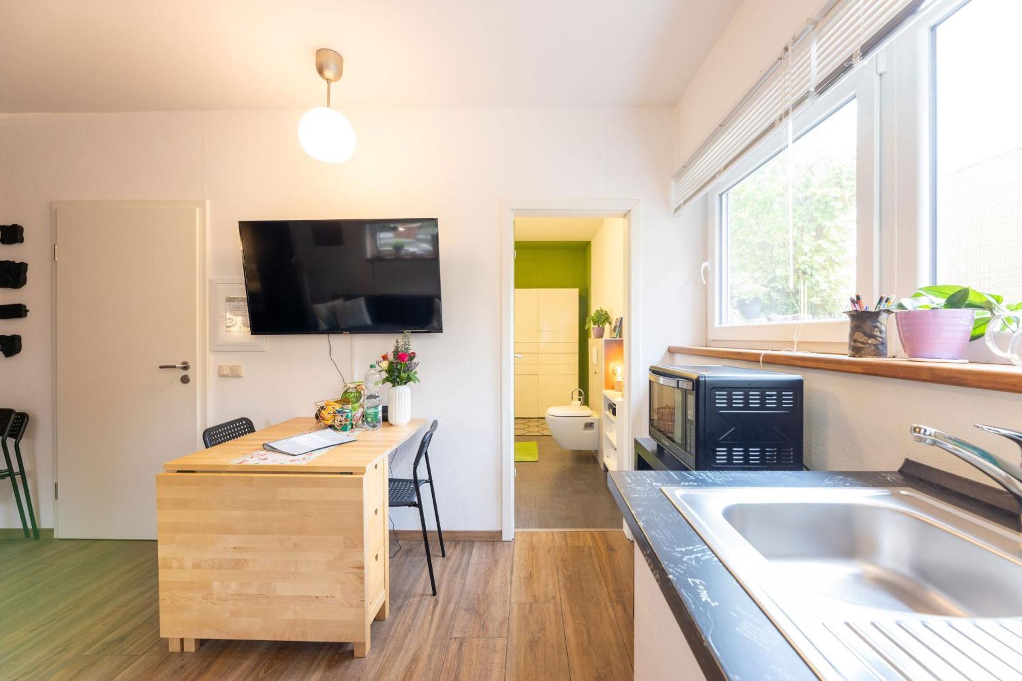 Ideal Fuer Kurze Aufenthalte - Gemuetliches 1-Zimmer-Apartment Adelsdorf 外观 照片